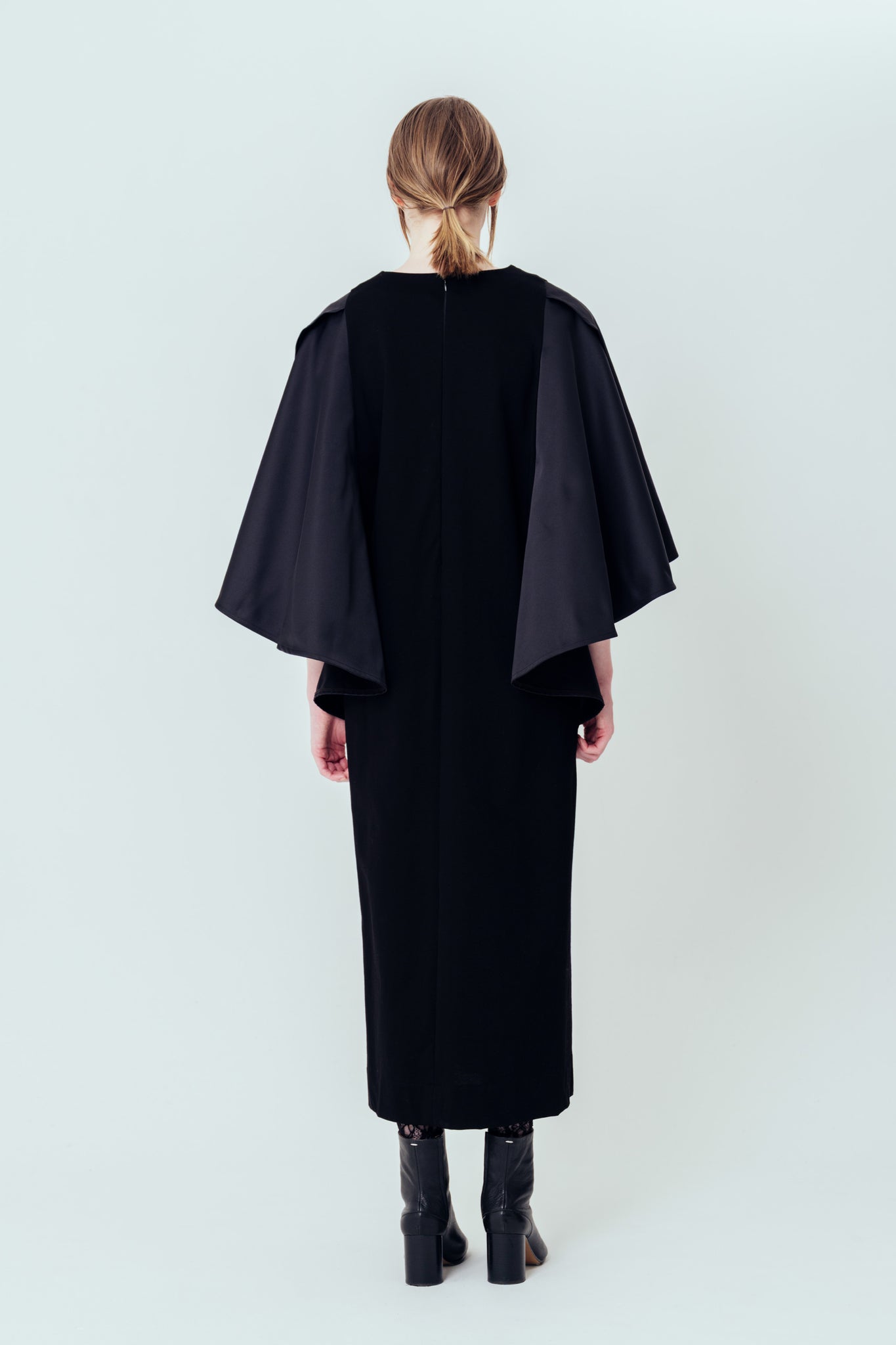 CAPE DRESS（SKM-267）