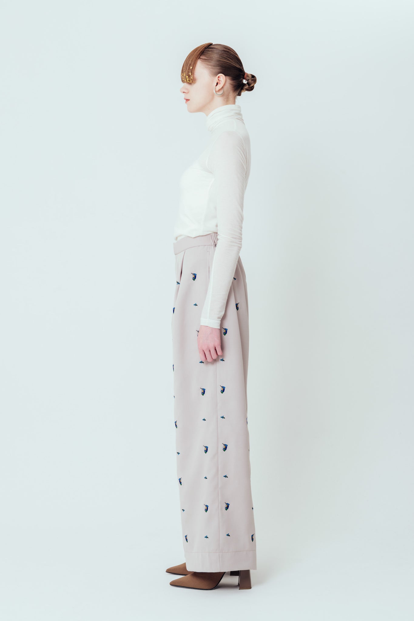 【入荷待ち】Isokichi Asakura × canaco_ EMBROIDERED DRESS WIDE PANTS（SKM-284）