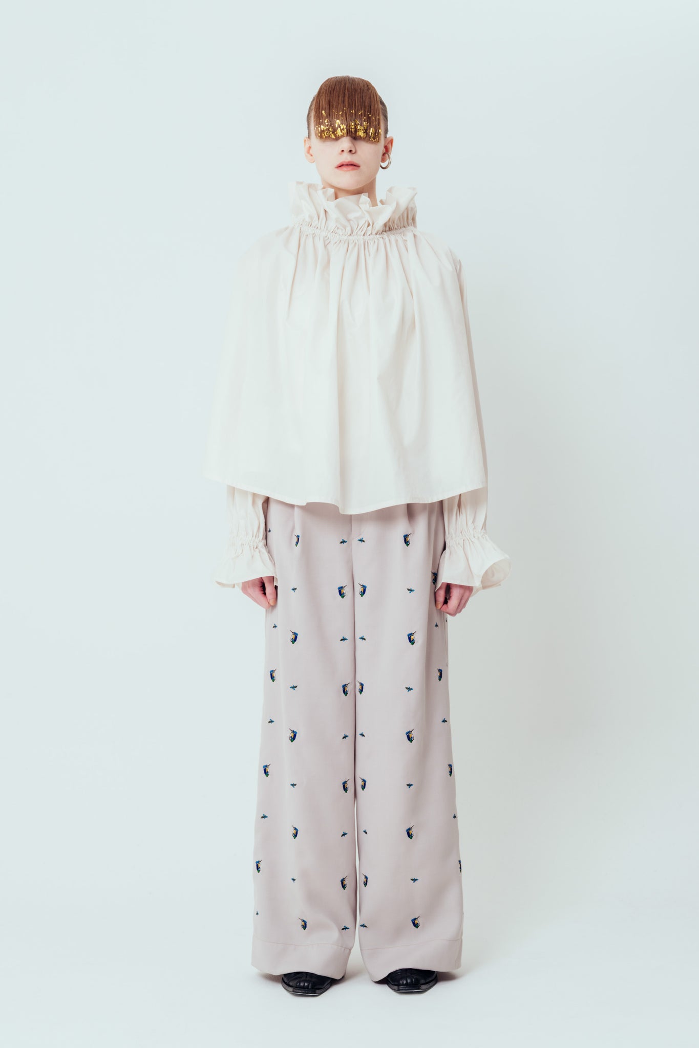 GATHERED NECKLINE BLOUSE（SKM-285）